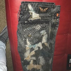 Size 38 Robins Jeans